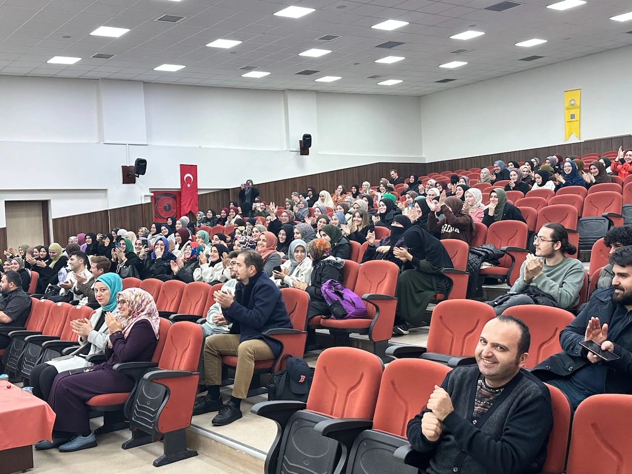 Fakültemizde Arapça Münazara Yarışması Düzenlendi